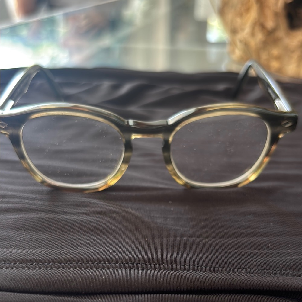 Stylish Tortoiseshell Glasses